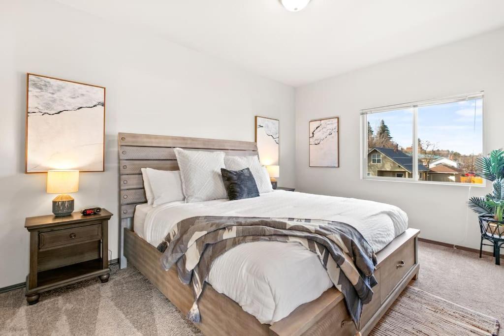 Ferienwohnung Brand New 2 Bd 2 Bth Near Dt And Perry District Spokane Exterior foto