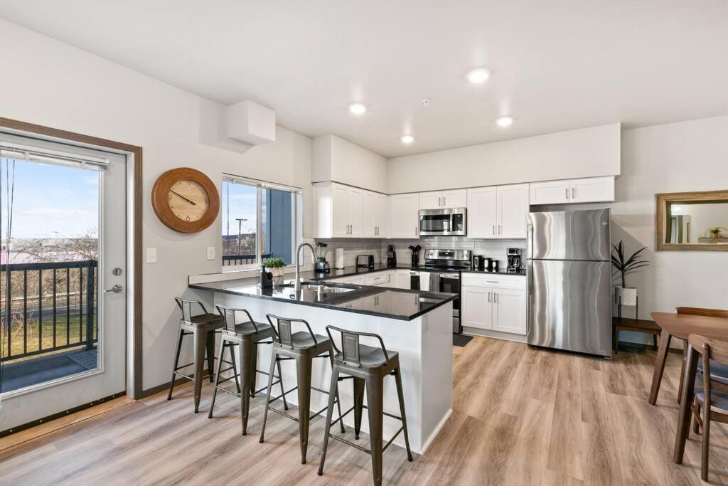 Ferienwohnung Brand New 2 Bd 2 Bth Near Dt And Perry District Spokane Exterior foto
